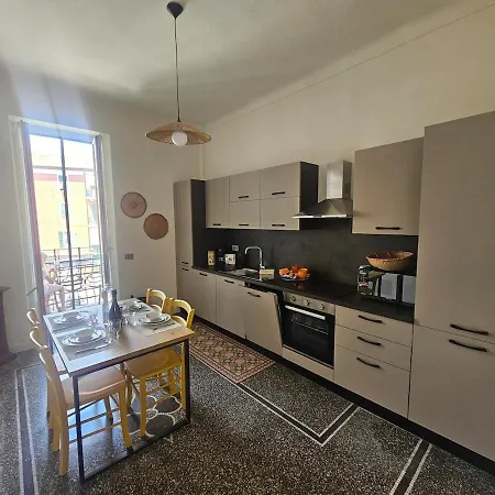Apartament Bellissimo Quadrilocale Centro A 20 Metri Dalle Spiagge