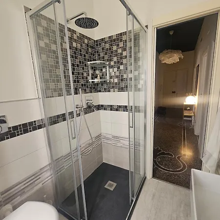Bellissimo Quadrilocale Centro A 20 Metri Dalle Spiagge Apartament
