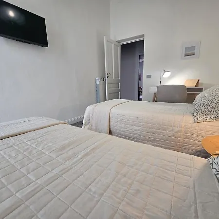 Bellissimo Quadrilocale Centro A 20 Metri Dalle Spiagge Apartament *