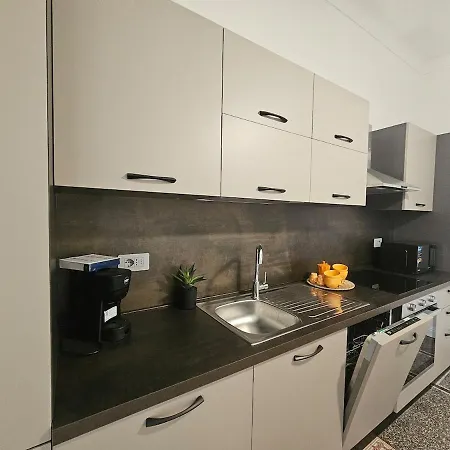 Bellissimo Quadrilocale Centro A 20 Metri Dalle Spiagge Apartament