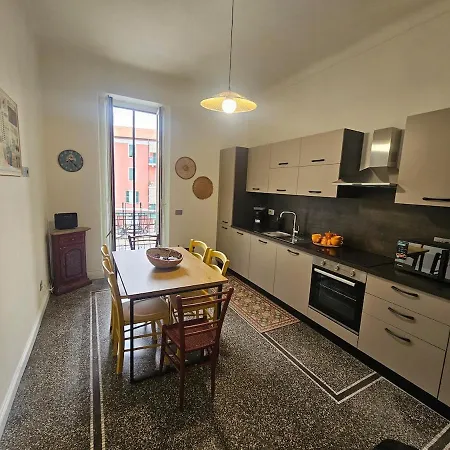 Bellissimo Quadrilocale Centro A 20 Metri Dalle Spiagge Apartament *