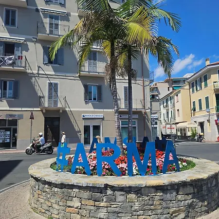 Apartament Bellissimo Quadrilocale Centro A 20 Metri Dalle Spiagge