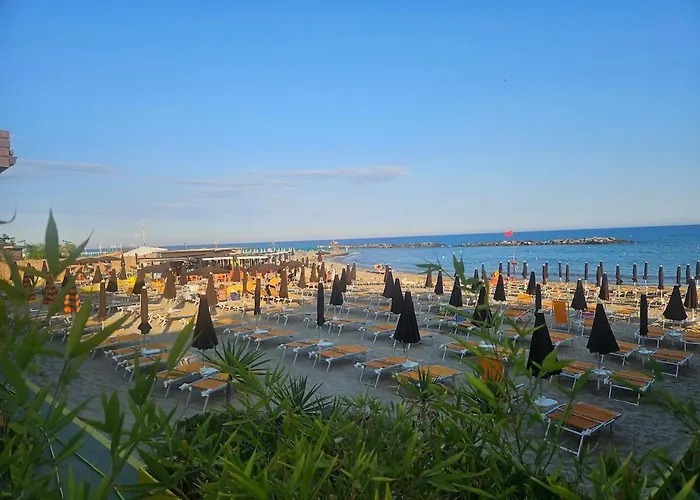Bellissimo Quadrilocale Centro A 20 Metri Dalle Spiagge * Arma di Taggia
