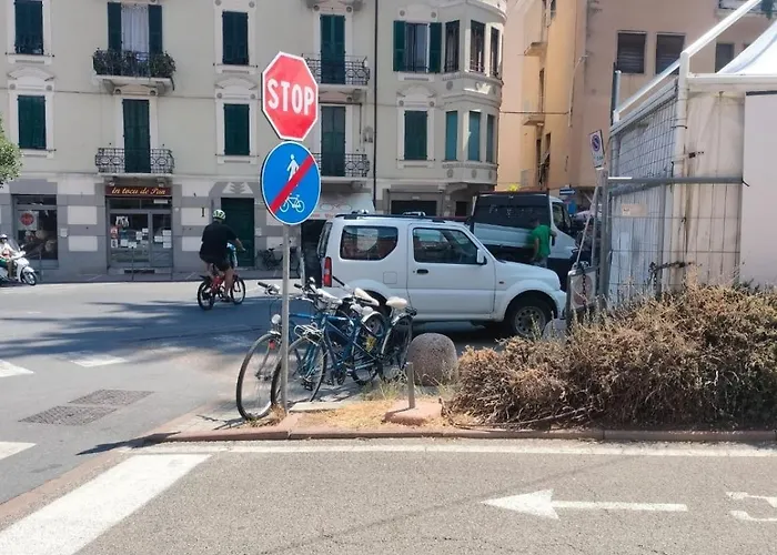 Bellissimo Quadrilocale Centro A 20 Metri Dalle Spiagge Arma di Taggia